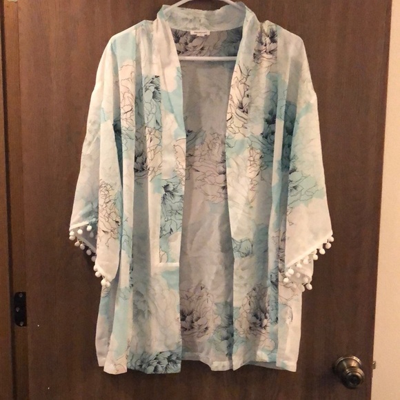 NWT Dress barn Pom Pom kimono floral size 1X - Picture 1 of 6